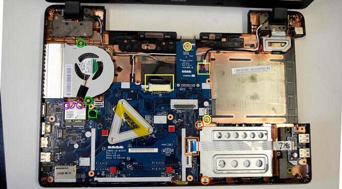 Acer-Aspire-E-15_PC-Komponenten-ausbauen